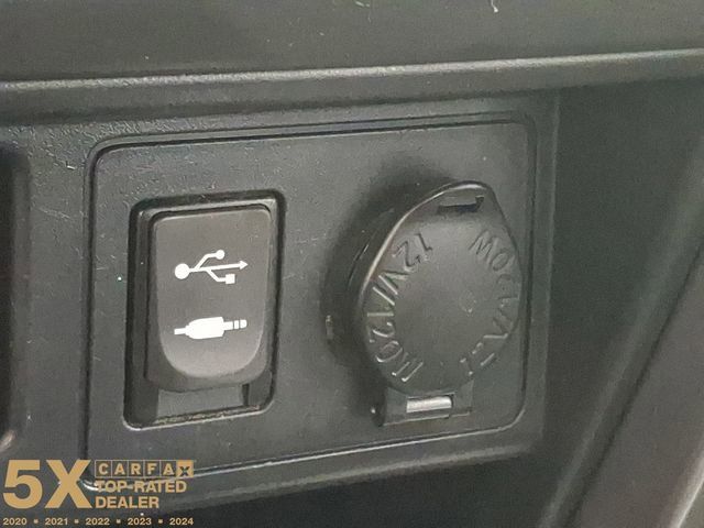 Used 2014 Toyota 4Runner SR5 AWD/4WD image 28