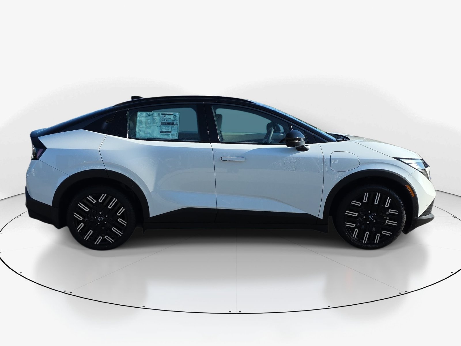 New 2026 Nissan Leaf Platinum+ w/ Illuminated Package FWD image 5