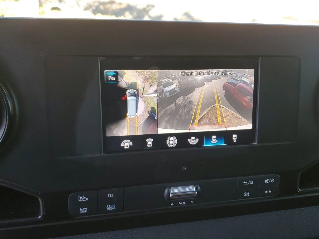 Used 2023 Mercedes-Benz Sprinter 2500 image 27