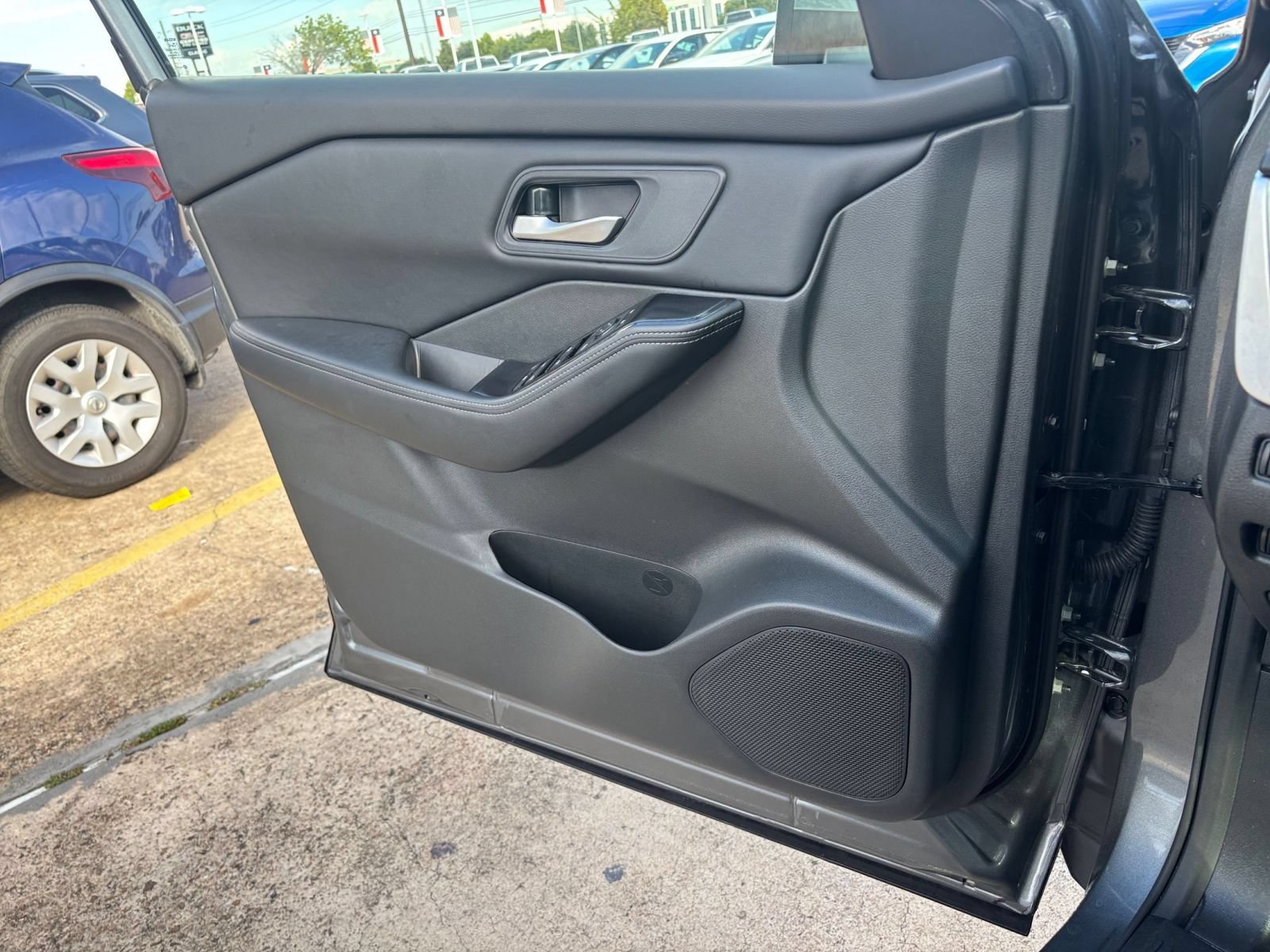 Used 2026 Nissan Rogue SV AWD/4WD image 18