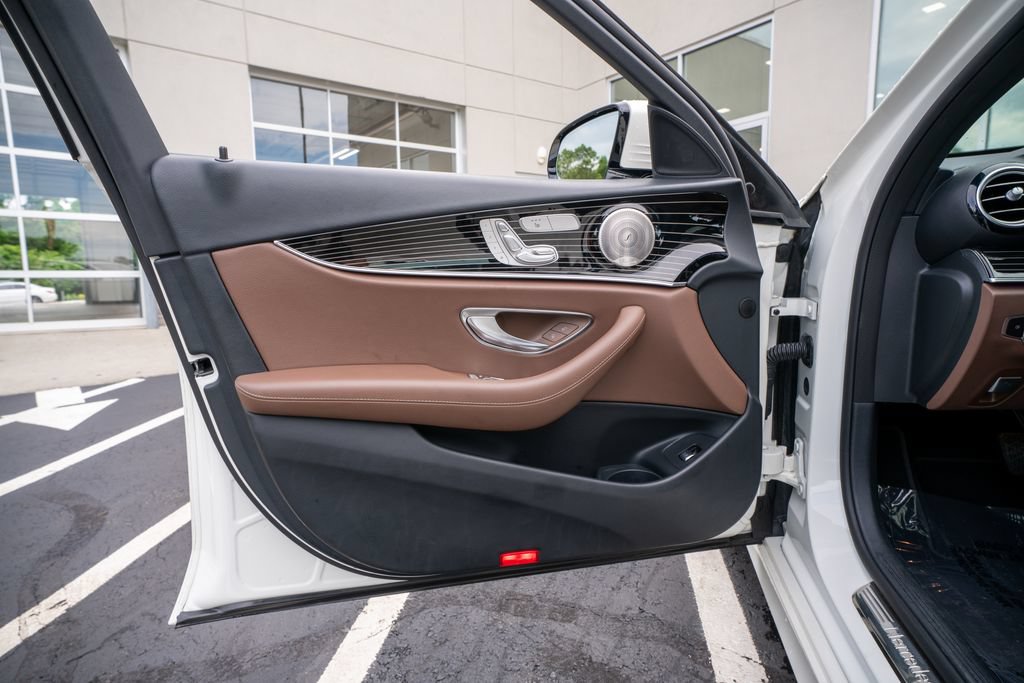 Used 2021 Mercedes-Benz E 350 Sedan image 26