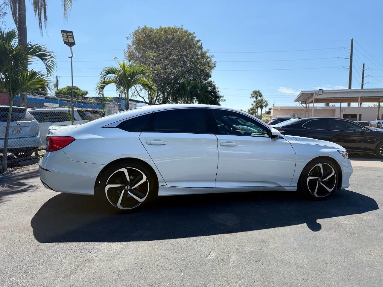 Used 2020 Honda Accord Sport image 11