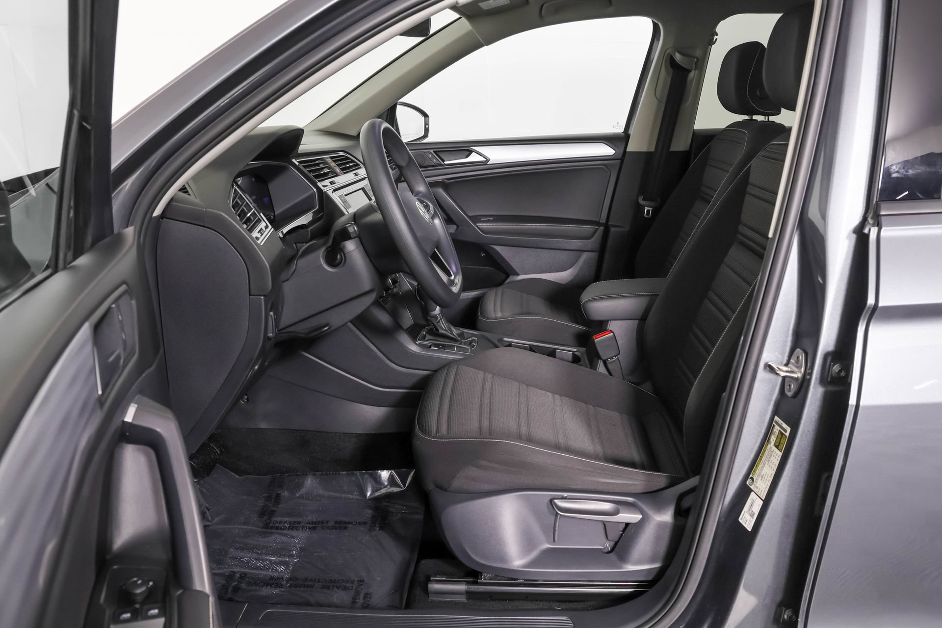 Used 2023 Volkswagen Tiguan S FWD image 7