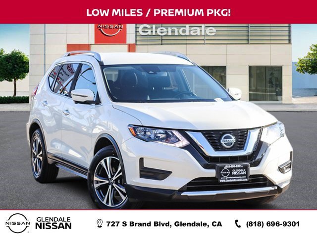Used 2019 Nissan Rogue SV w/ Premium Package FWD image 1