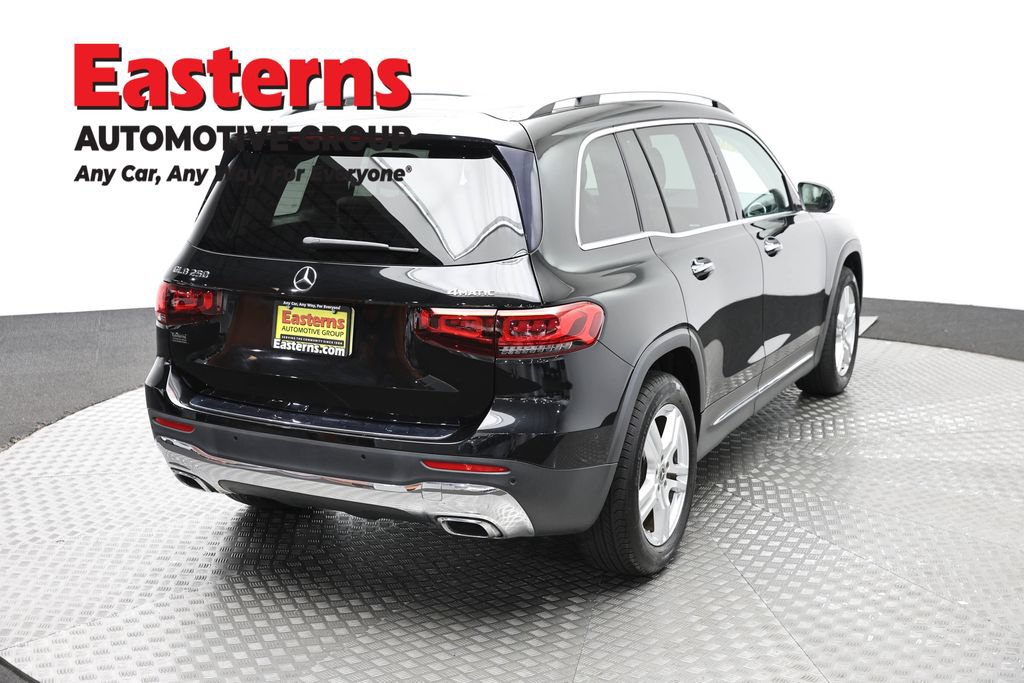 Used 2022 Mercedes-Benz GLB 250 4MATIC image 3