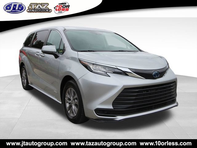 Used 2021 Toyota Sienna LE