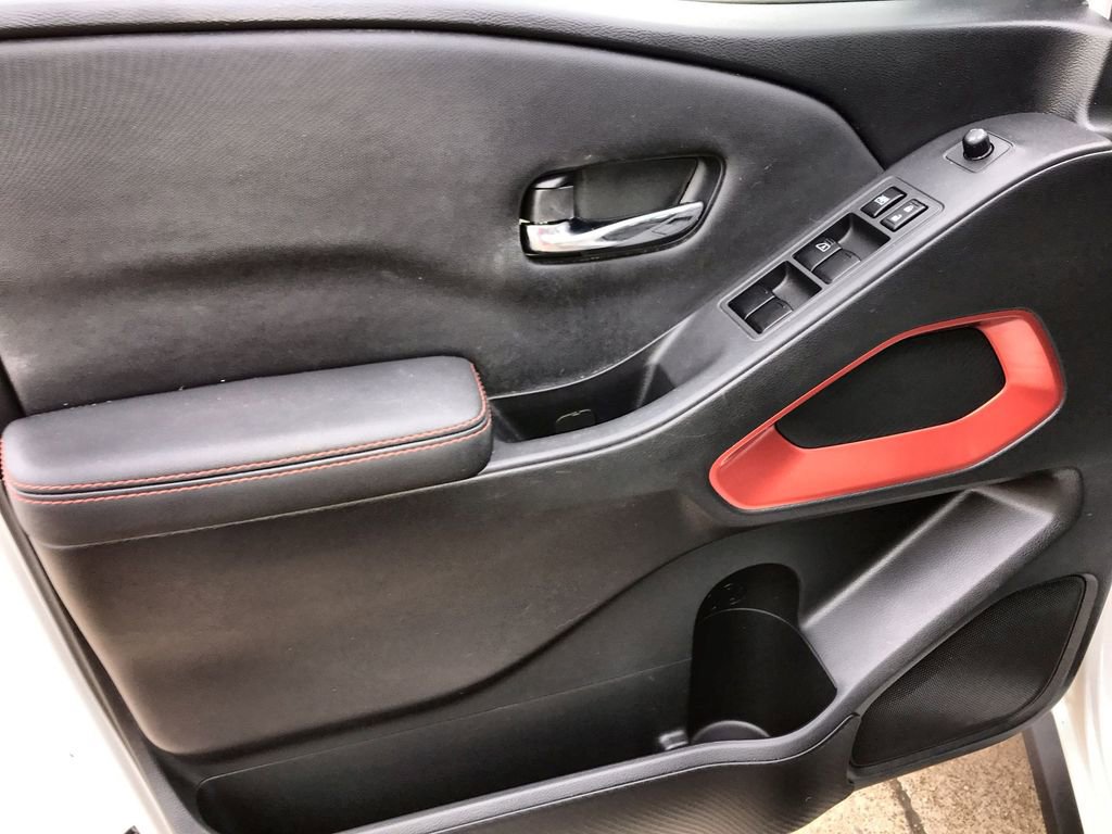 Used 2022 Nissan Frontier PRO-4X w/ Off-Road Protection Package image 13