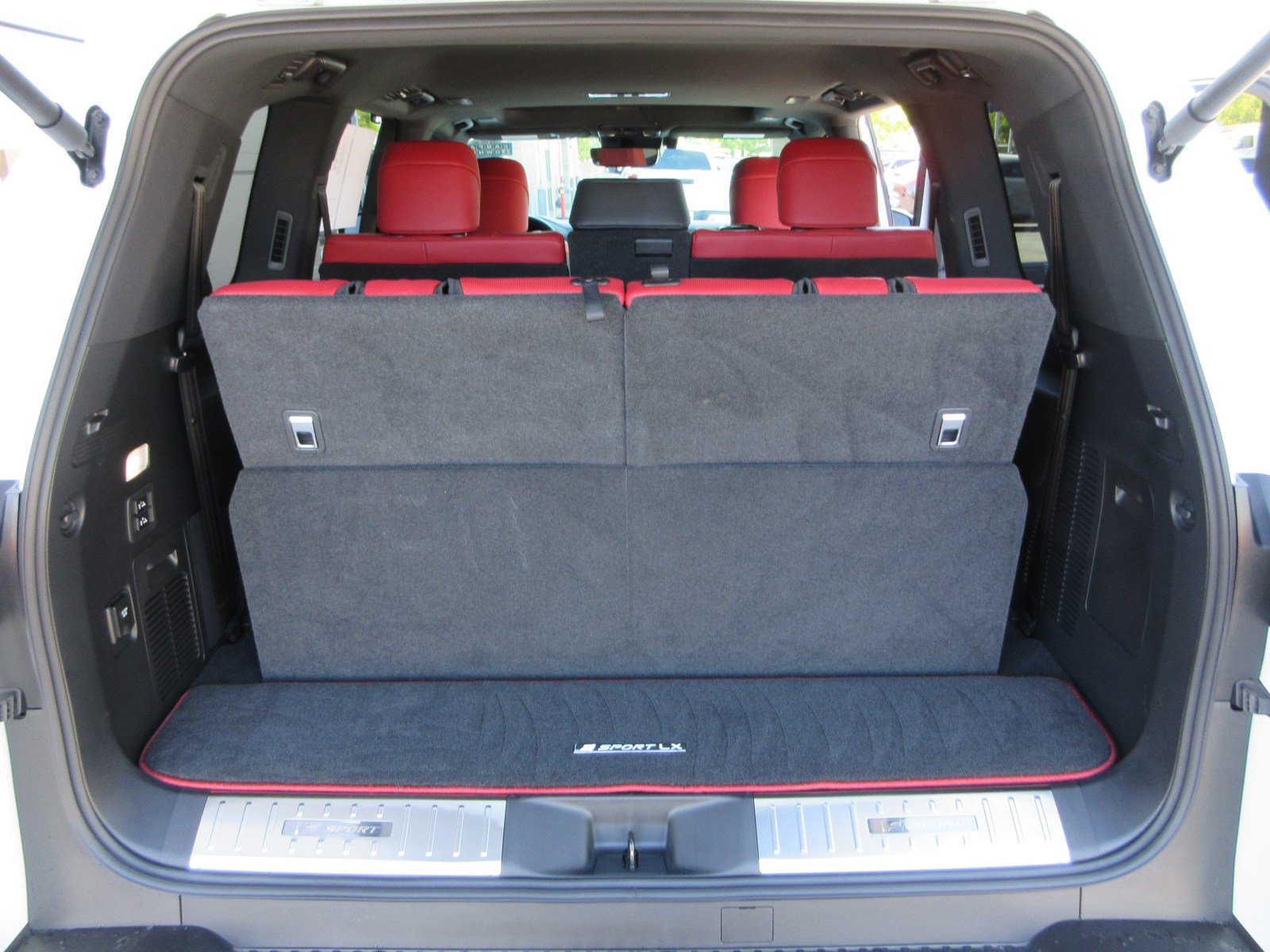 Used 2024 Lexus LX 600 F Sport AWD/4WD image 64