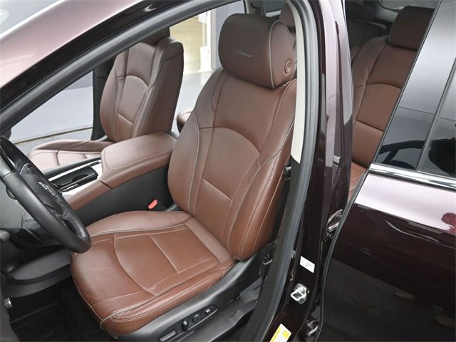 Used 2021 Buick Enclave Avenir w/ Avenir Technology Package image 11