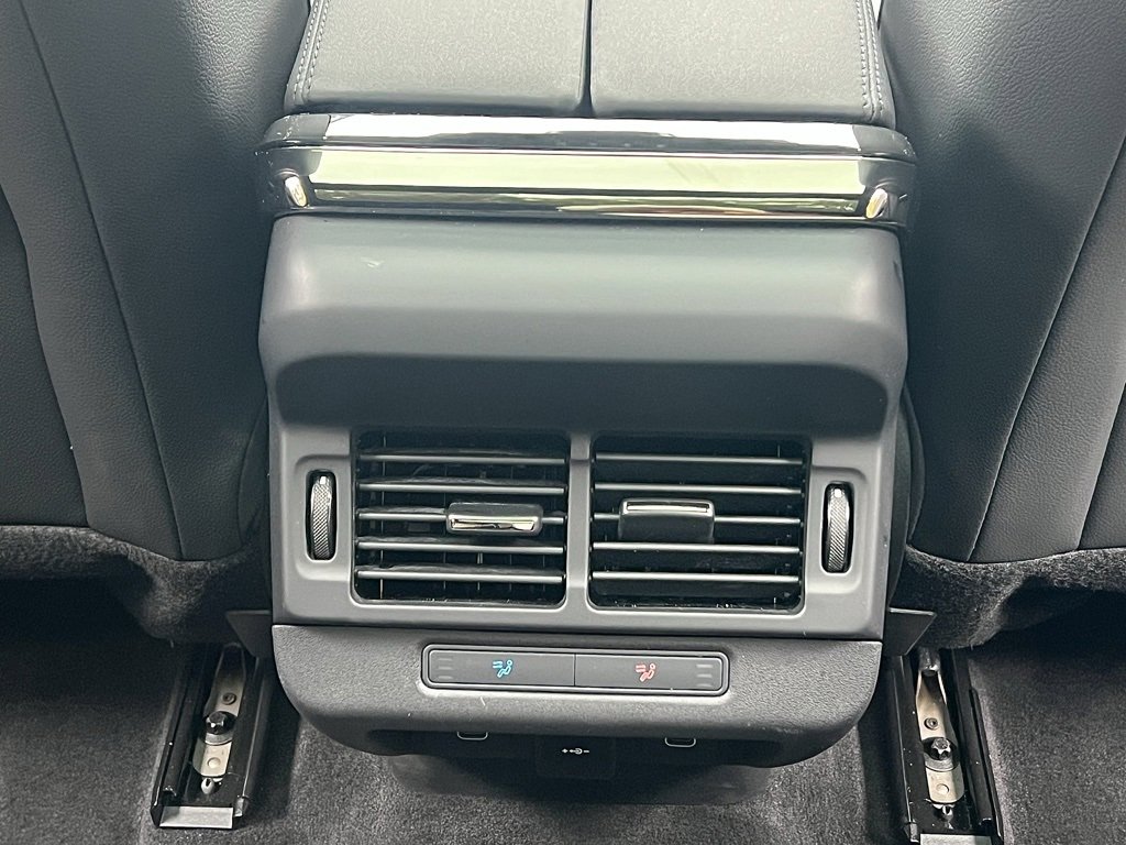 Used 2024 Land Rover Range Rover Evoque S image 43