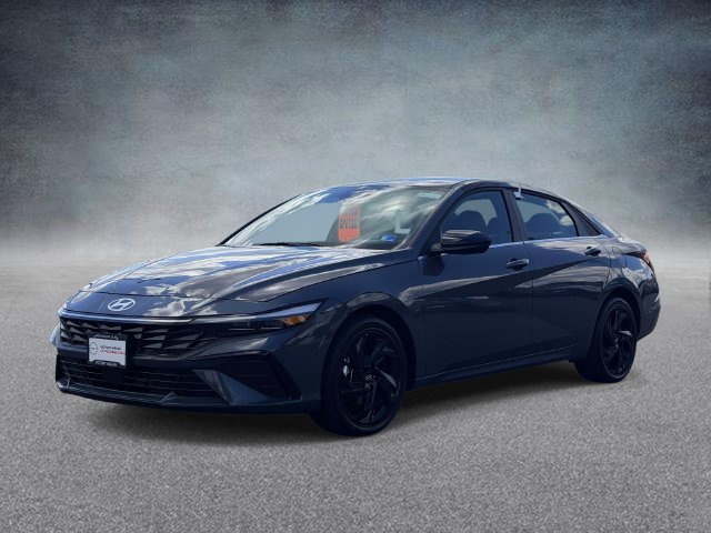 Used 2026 Hyundai Elantra SEL Sport Premium w/ Cargo Package FWD image 5
