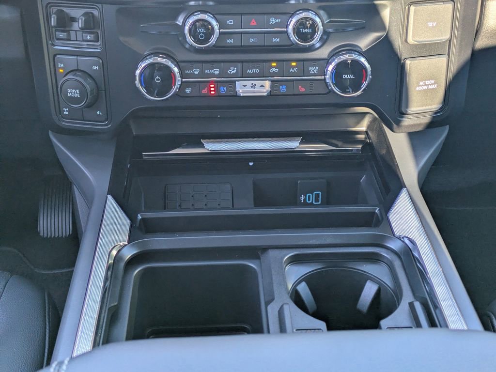 New 2025 Ford F250 Lariat w/ Lariat Ultimate Package image 23