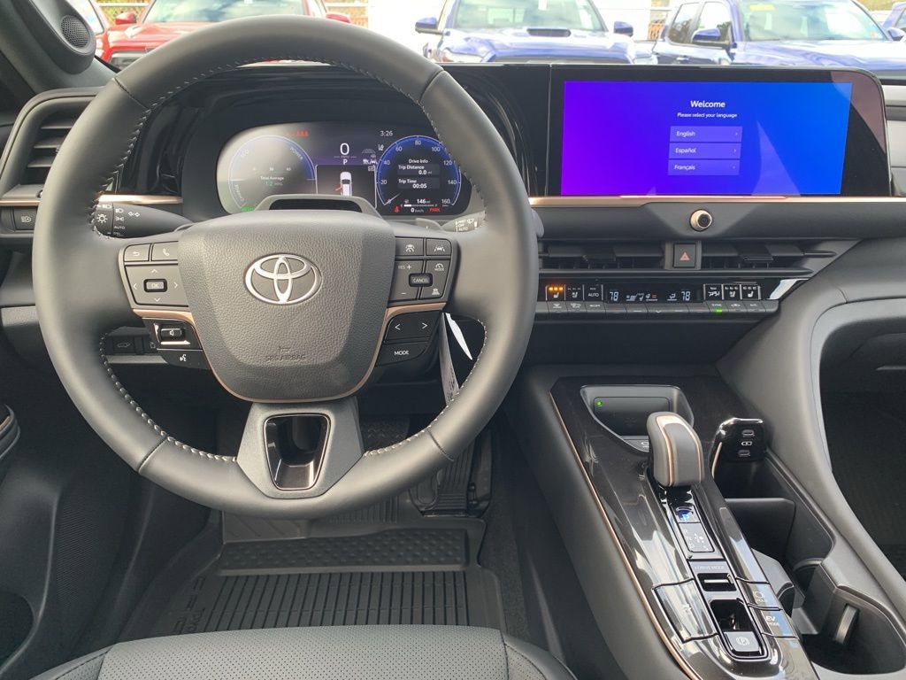 New 2025 Toyota Crown Signia image 16