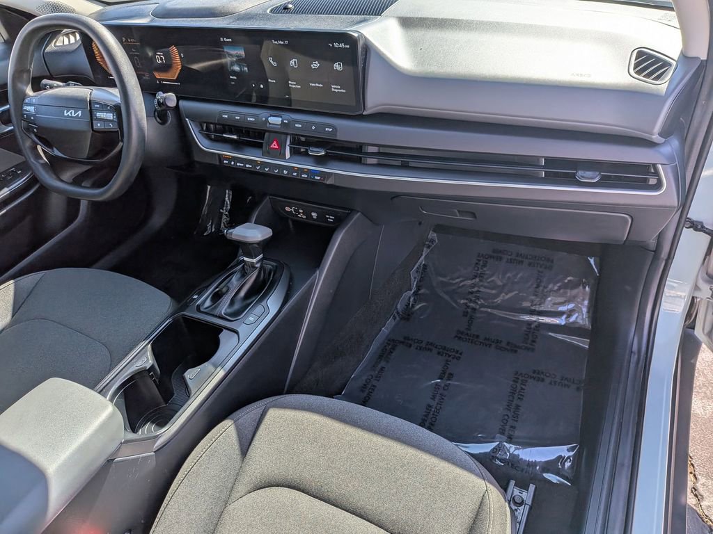 Used 2025 Kia K4 LXS image 31