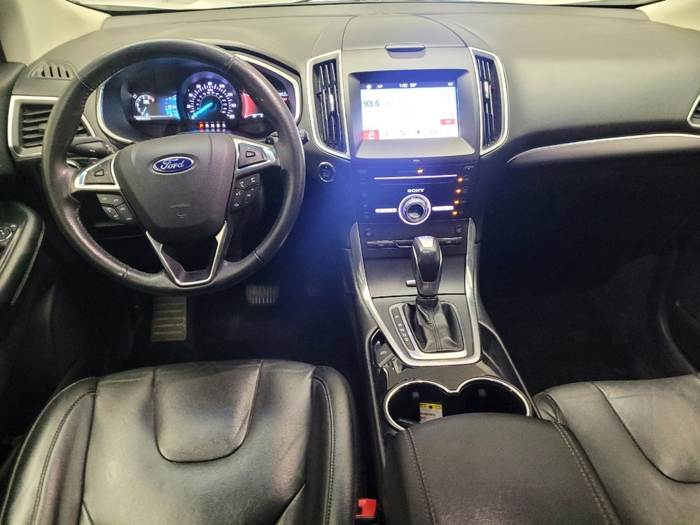 Used 2017 Ford Edge Titanium w/ Technology Package image 22