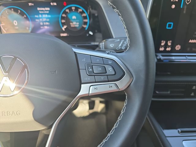 Used 2024 Volkswagen Atlas Cross Sport SE AWD/4WD image 16