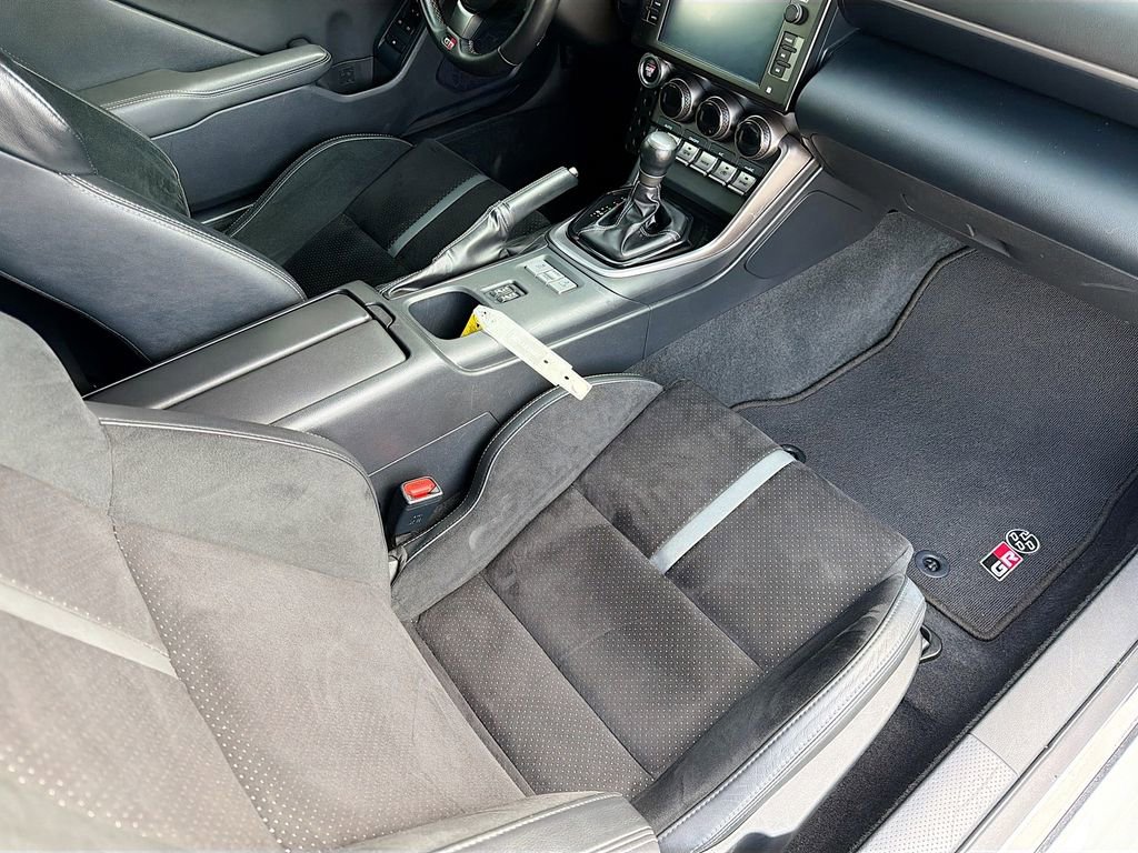 Used 2022 Toyota GR86 Premium image 19