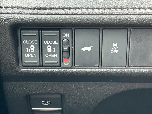 Used 2025 Honda Odyssey Sport-L image 22
