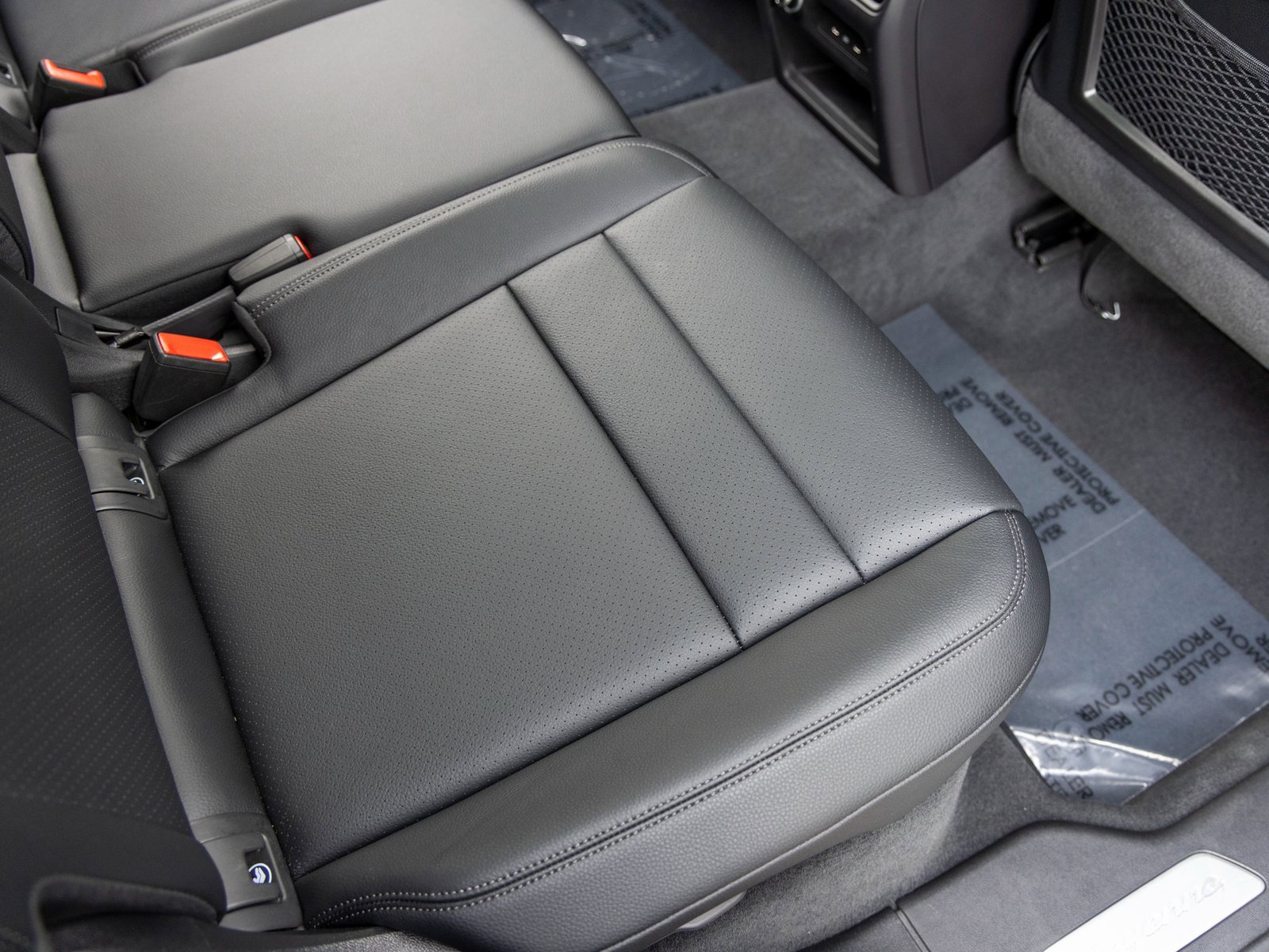 Certified 2025 Porsche Cayenne image 48