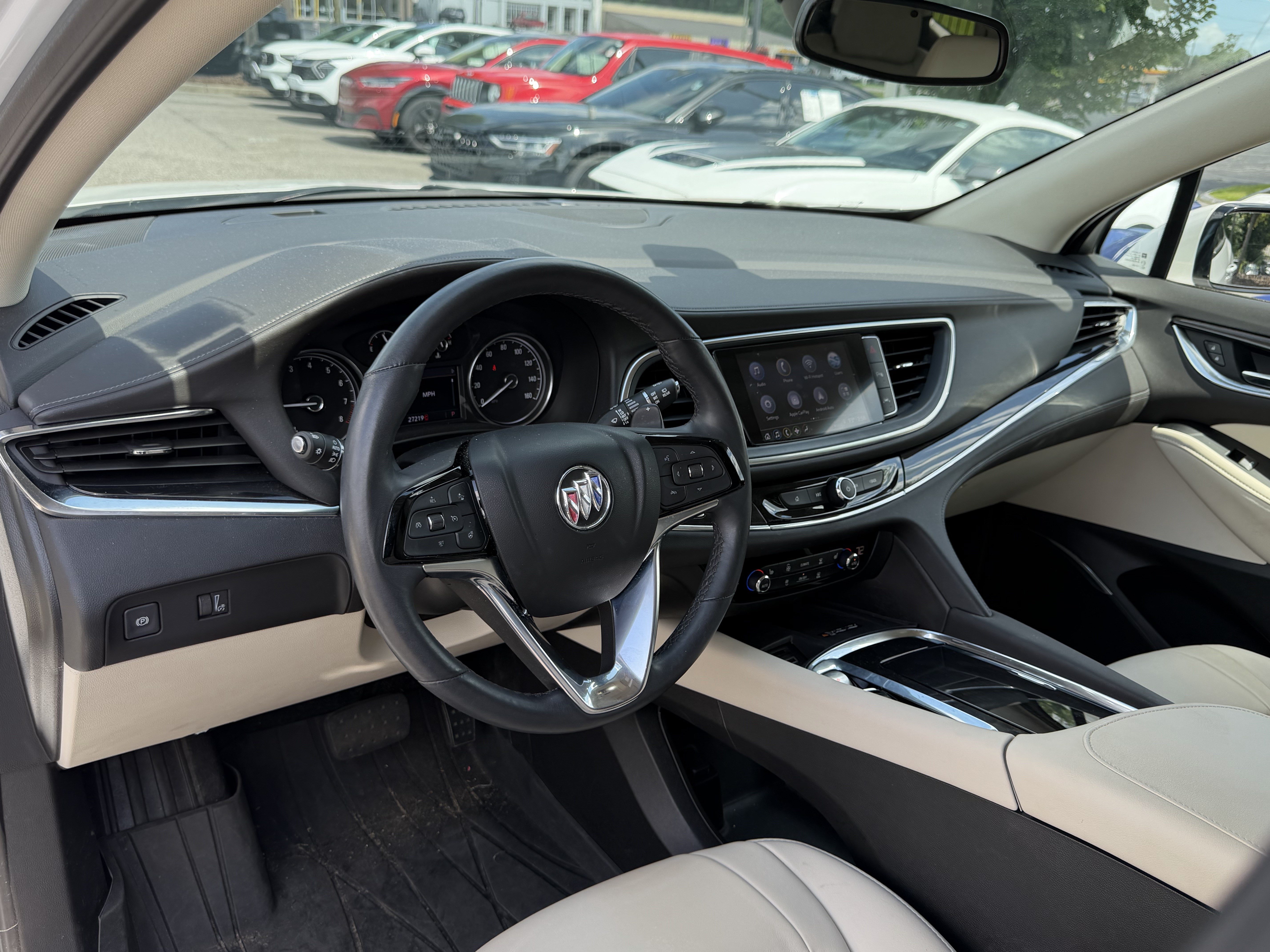 Used 2023 Buick Enclave Essence FWD image 11