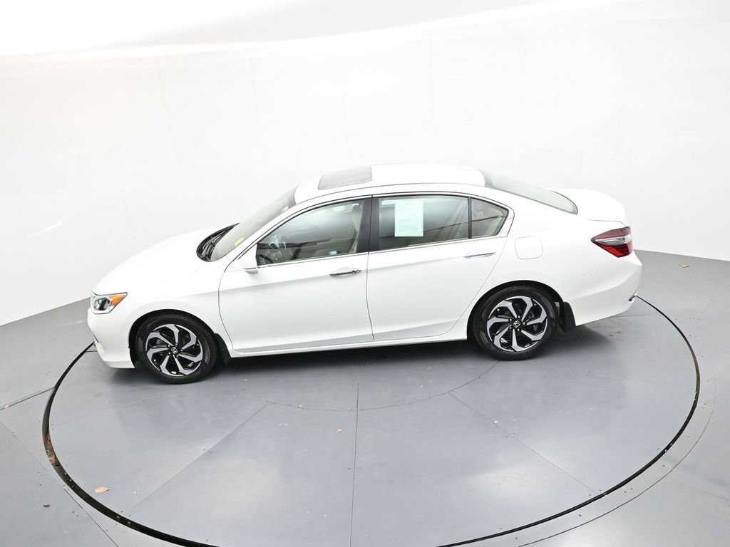 Used 2017 Honda Accord EX-L image 26