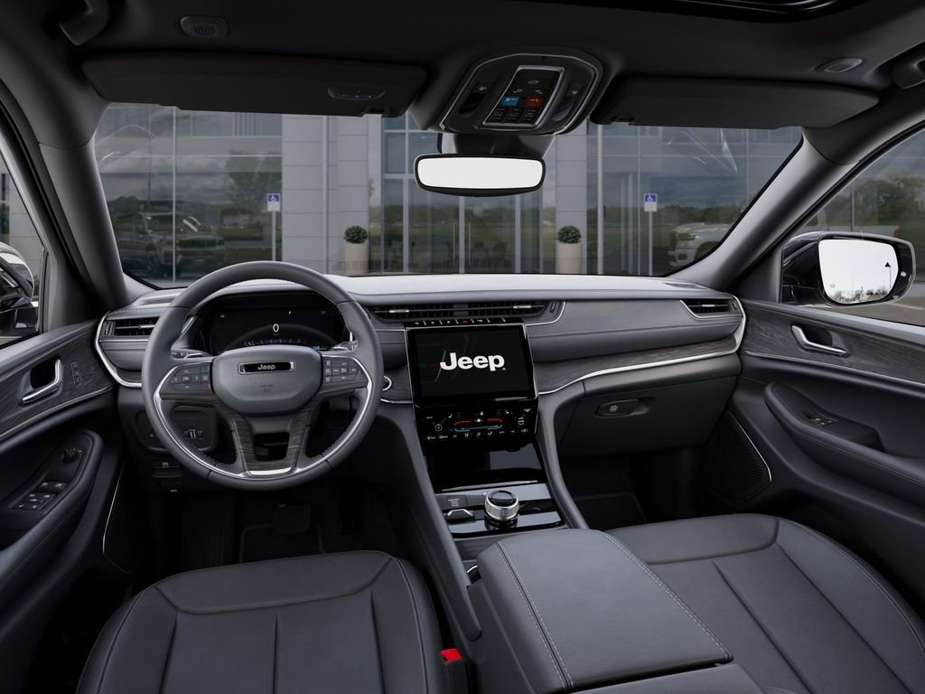 New 2025 Jeep Grand Cherokee Limited w/ Black Appearance Package AWD/4WD image 14