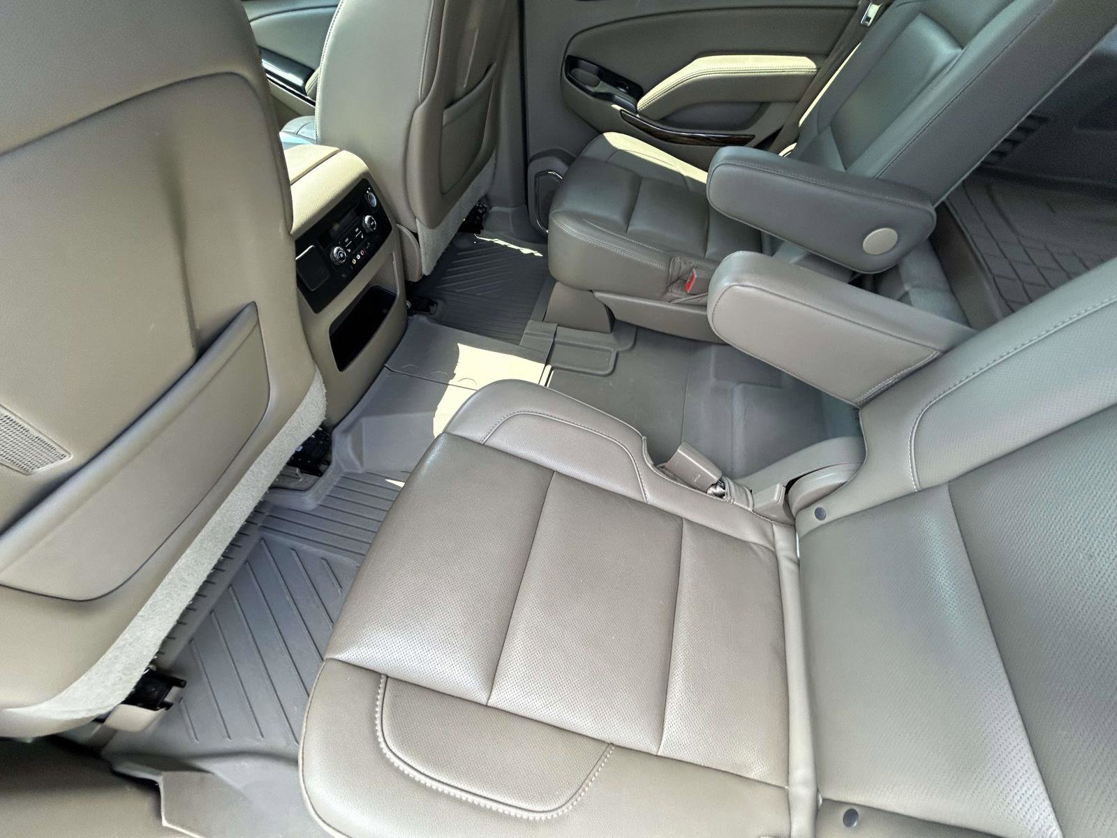 Used 2016 GMC Yukon SLT w/ Open Road Package RWD image 12