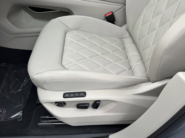 New 2026 Volkswagen Atlas SEL Premium R-Line image 26