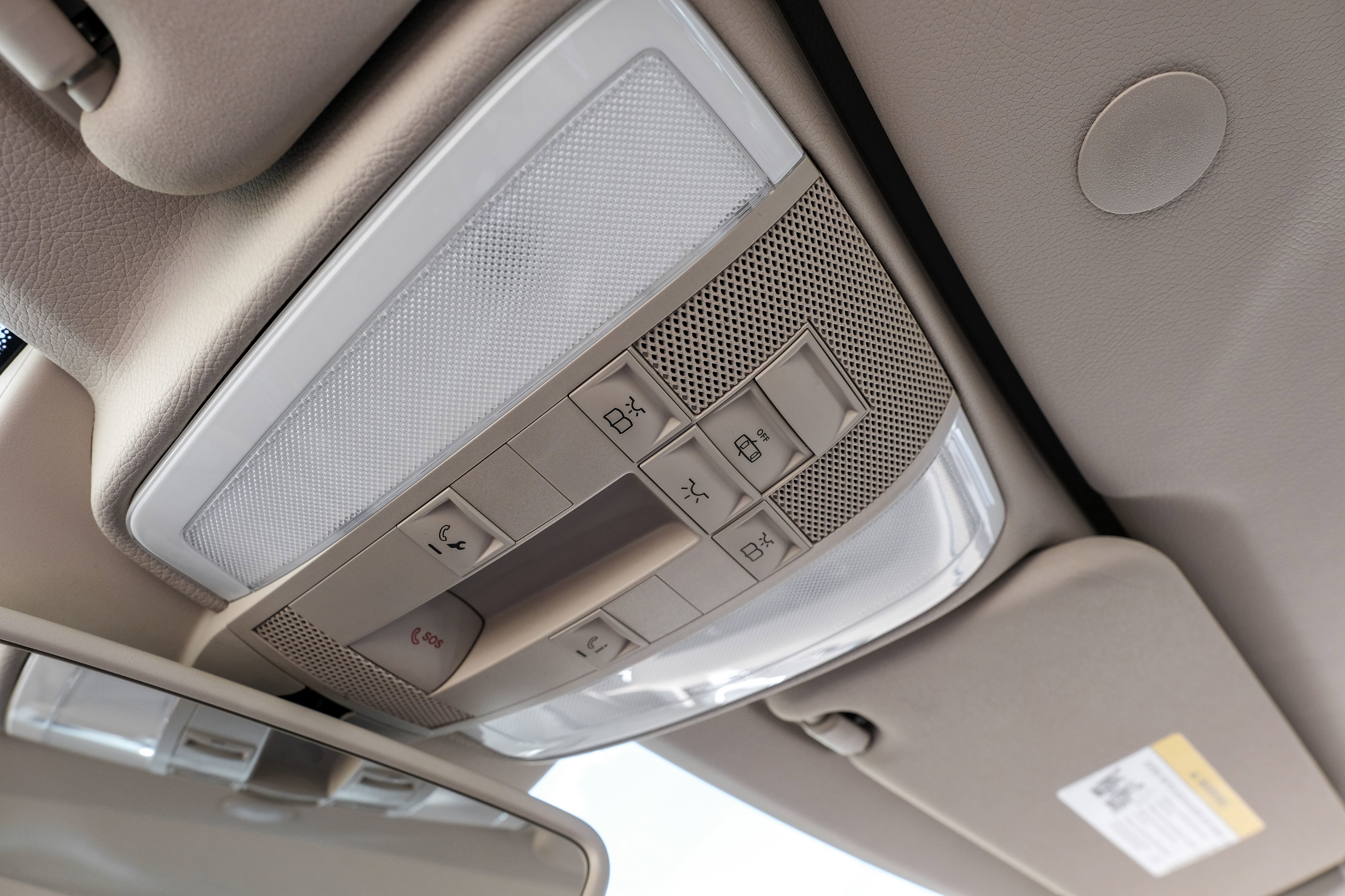 Used 2014 Mercedes-Benz E 550 Cabriolet w/ Premium 1 Package image 23