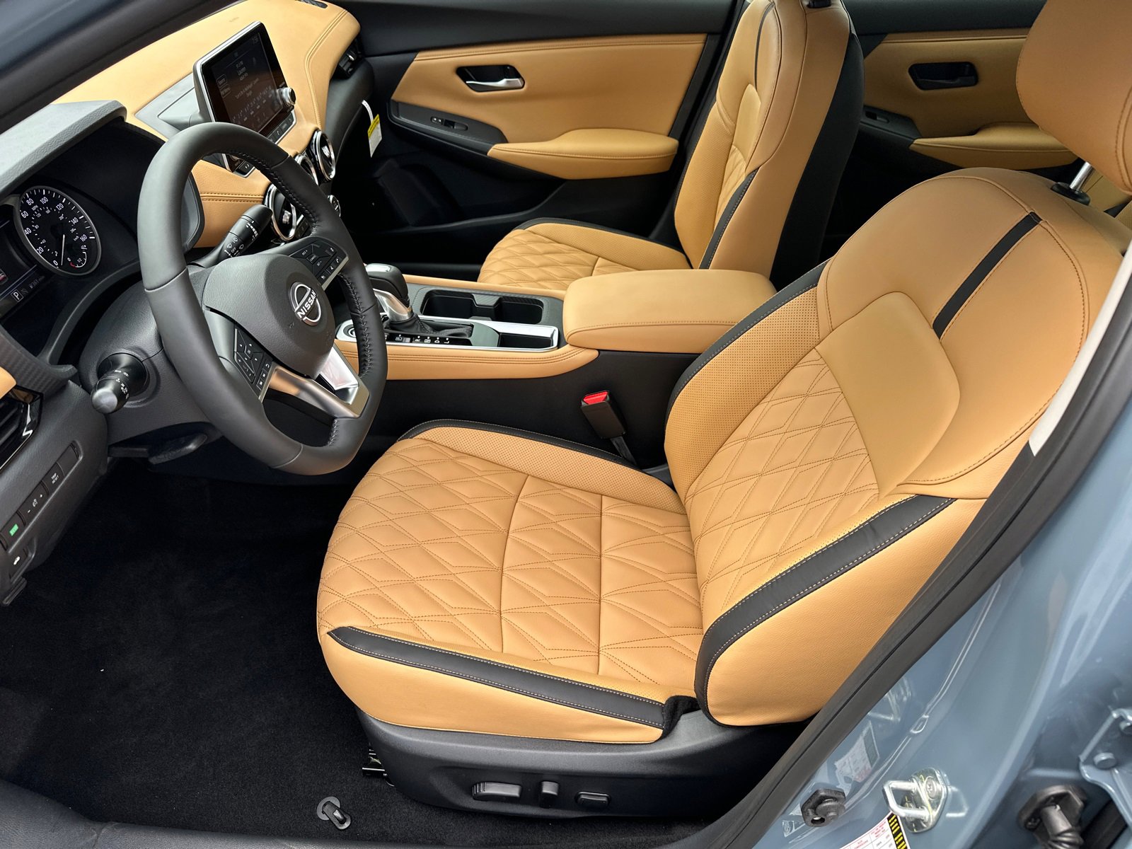 New 2025 Nissan Sentra SV w/ SV Premium Package image 9