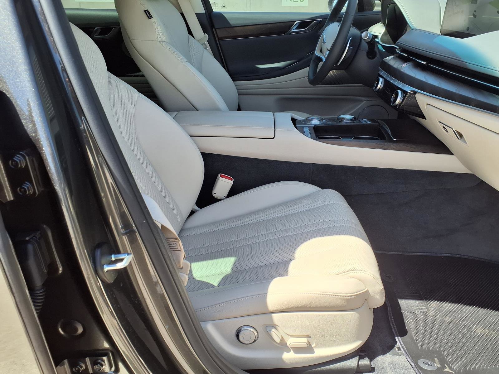 Certified 2024 Genesis G80 2.5T w/ Advanced Package AWD/4WD image 11
