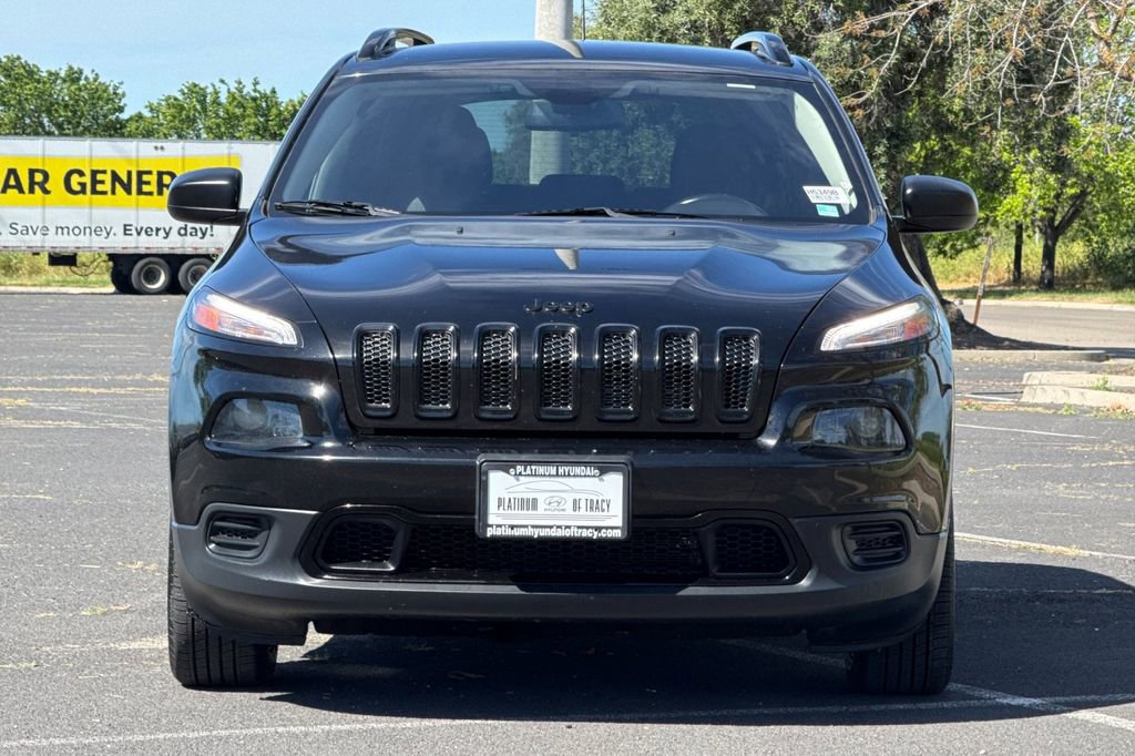 Used 2017 Jeep Cherokee Altitude image 6