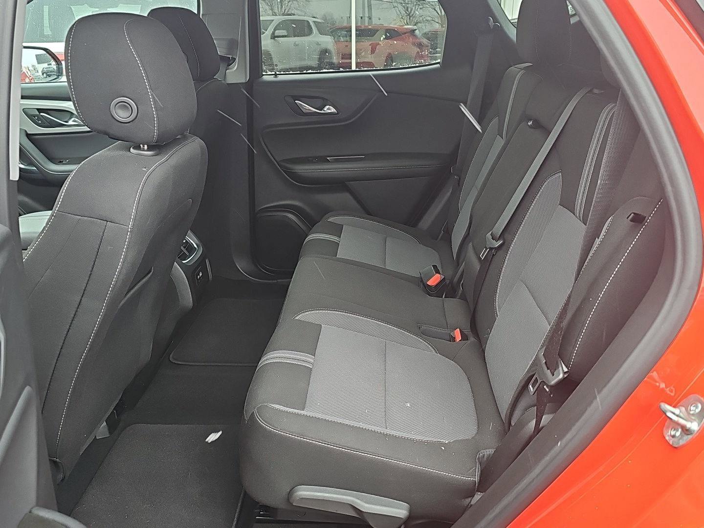 Used 2025 Chevrolet Blazer LT image 12