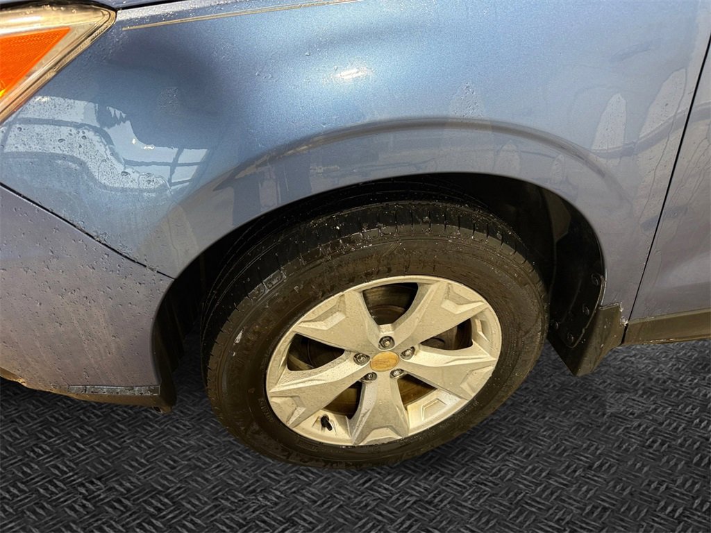 Used 2015 Subaru Forester 2.5i w/ Alloy Wheel Package image 8