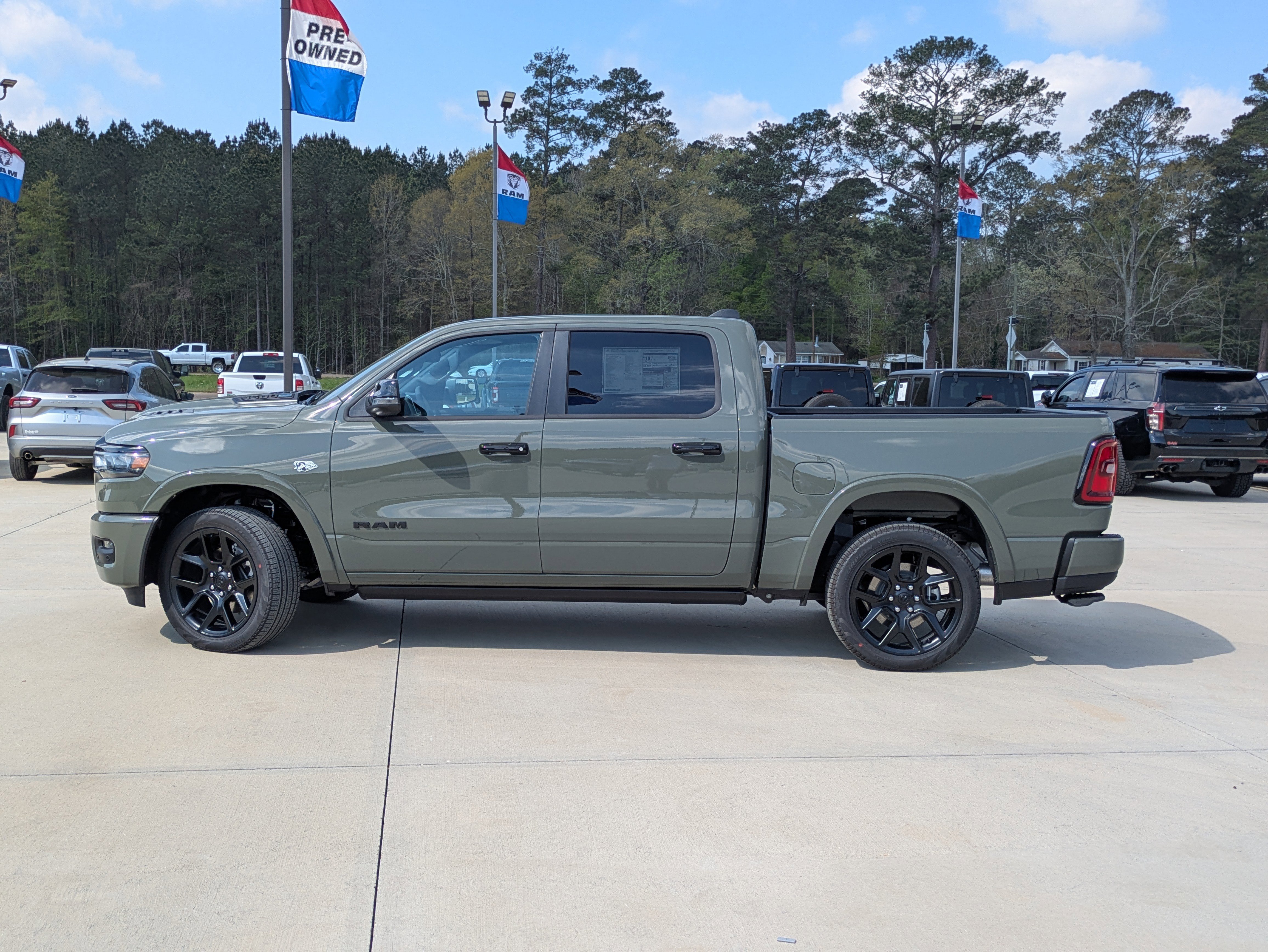 New 2026 RAM 1500 Laramie AWD/4WD image 5