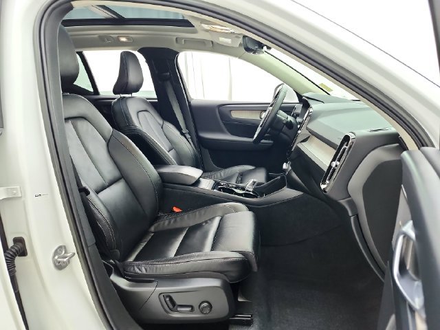 Used 2023 Volvo XC40 B5 Ultimate w/ Climate Package AWD/4WD image 18