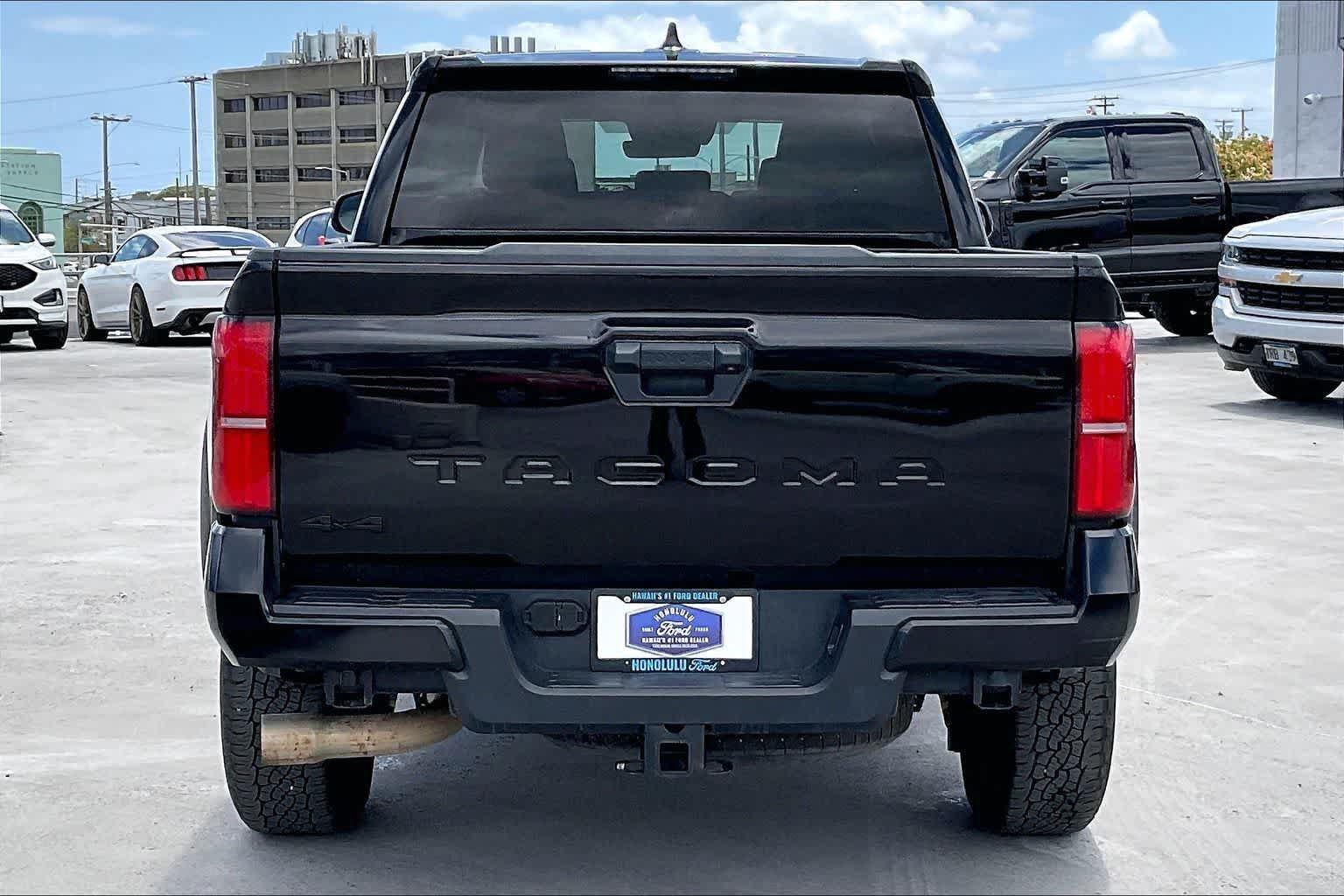 Used 2024 Toyota Tacoma TRD Off-Road AWD/4WD image 5