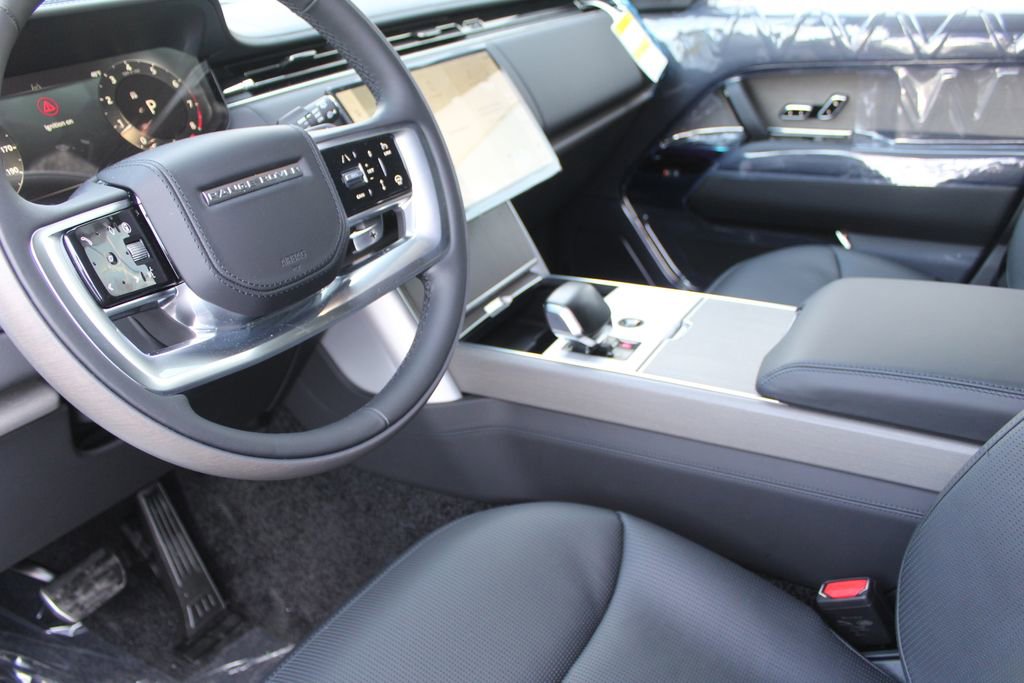 New 2026 Land Rover Range Rover SV image 11