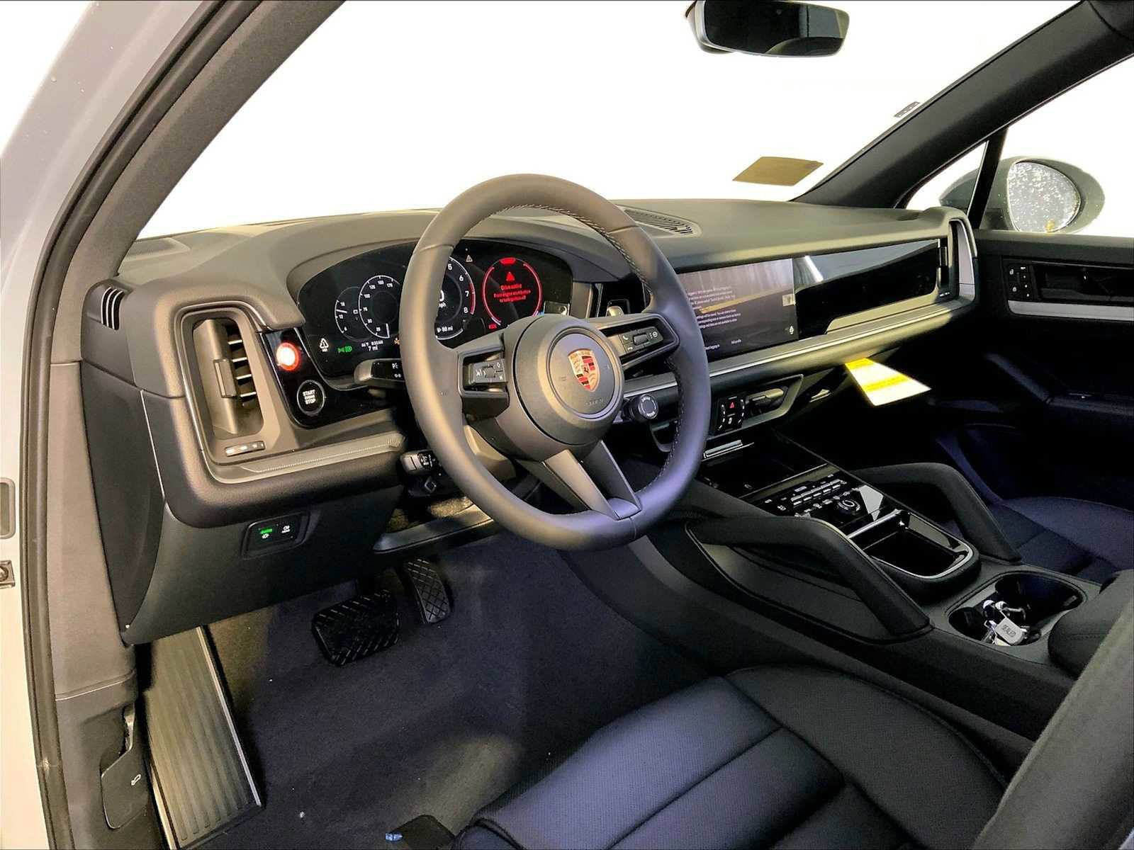 New 2026 Porsche Cayenne image 4