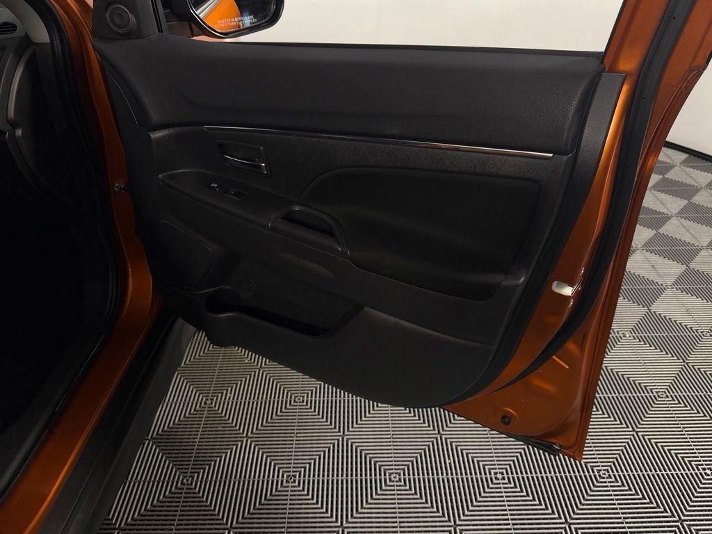 Used 2025 Mitsubishi Outlander Sport LE image 33