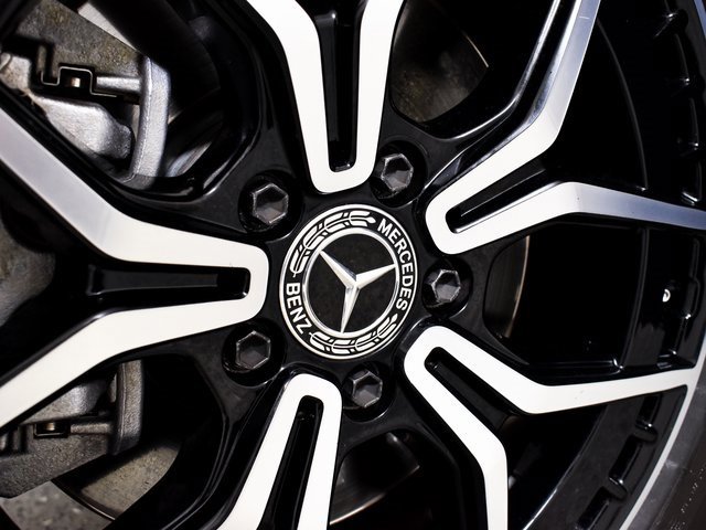 Used 2022 Mercedes-Benz EQB 300 4MATIC image 18