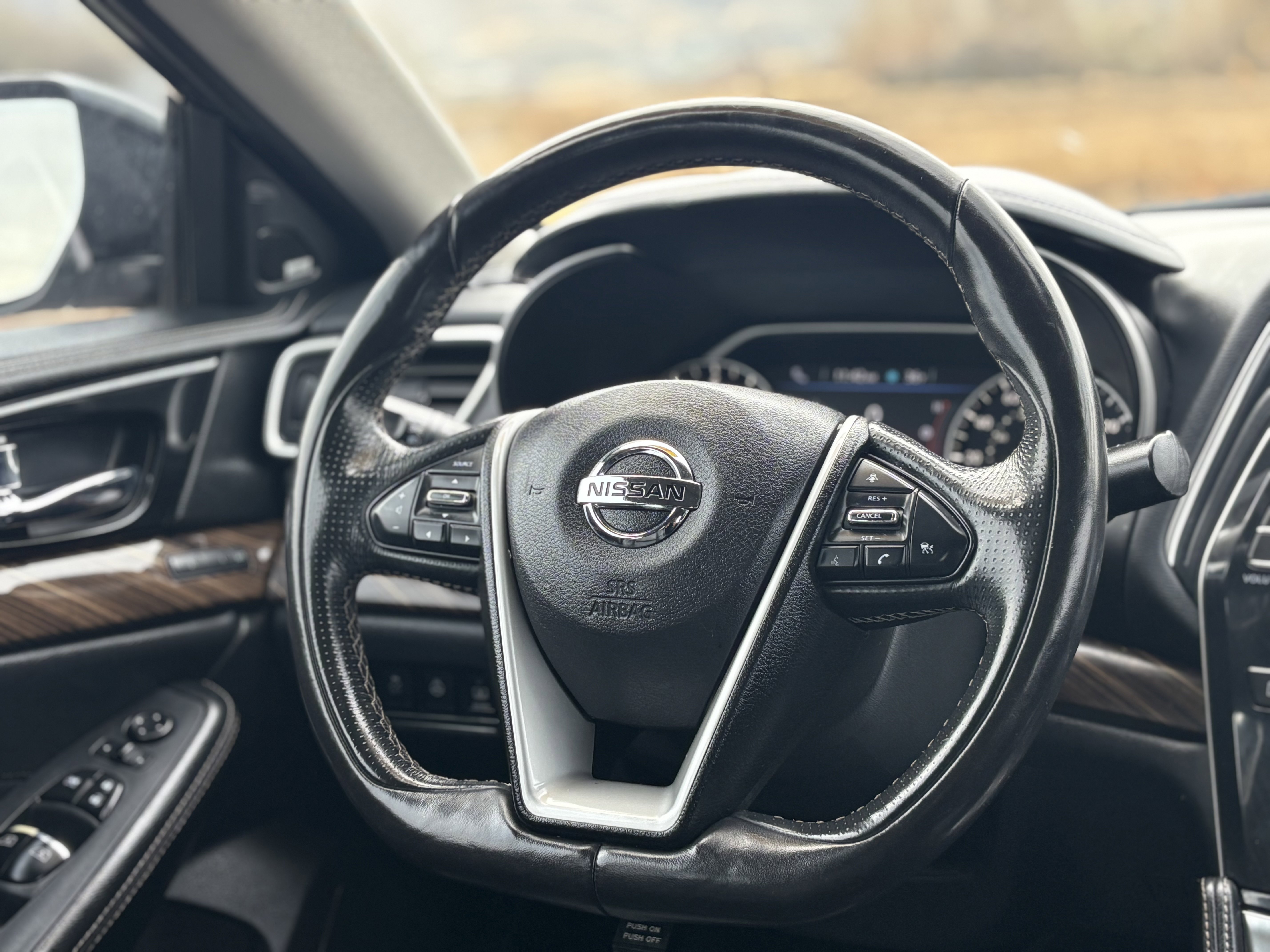 Used 2017 Nissan Maxima Platinum FWD image 28