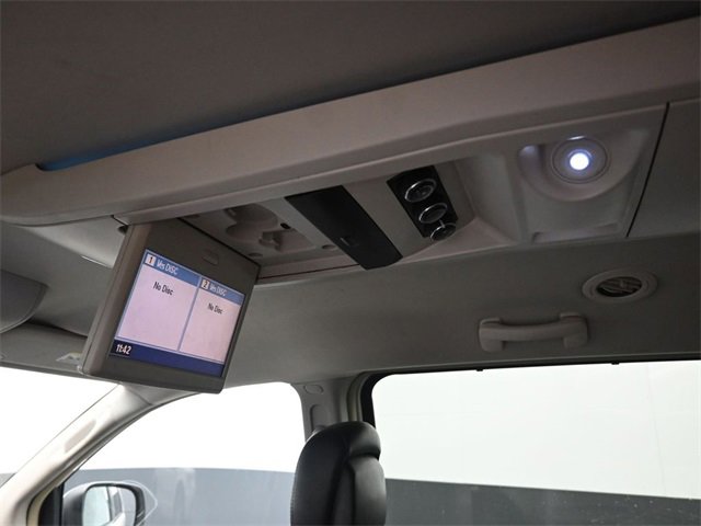 Used 2011 Chrysler Town & Country Touring-L w/ Entertainment Group #2 image 27