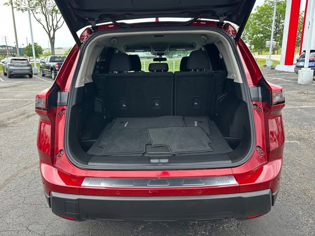 Used 2026 Nissan Rogue SV AWD/4WD image 15