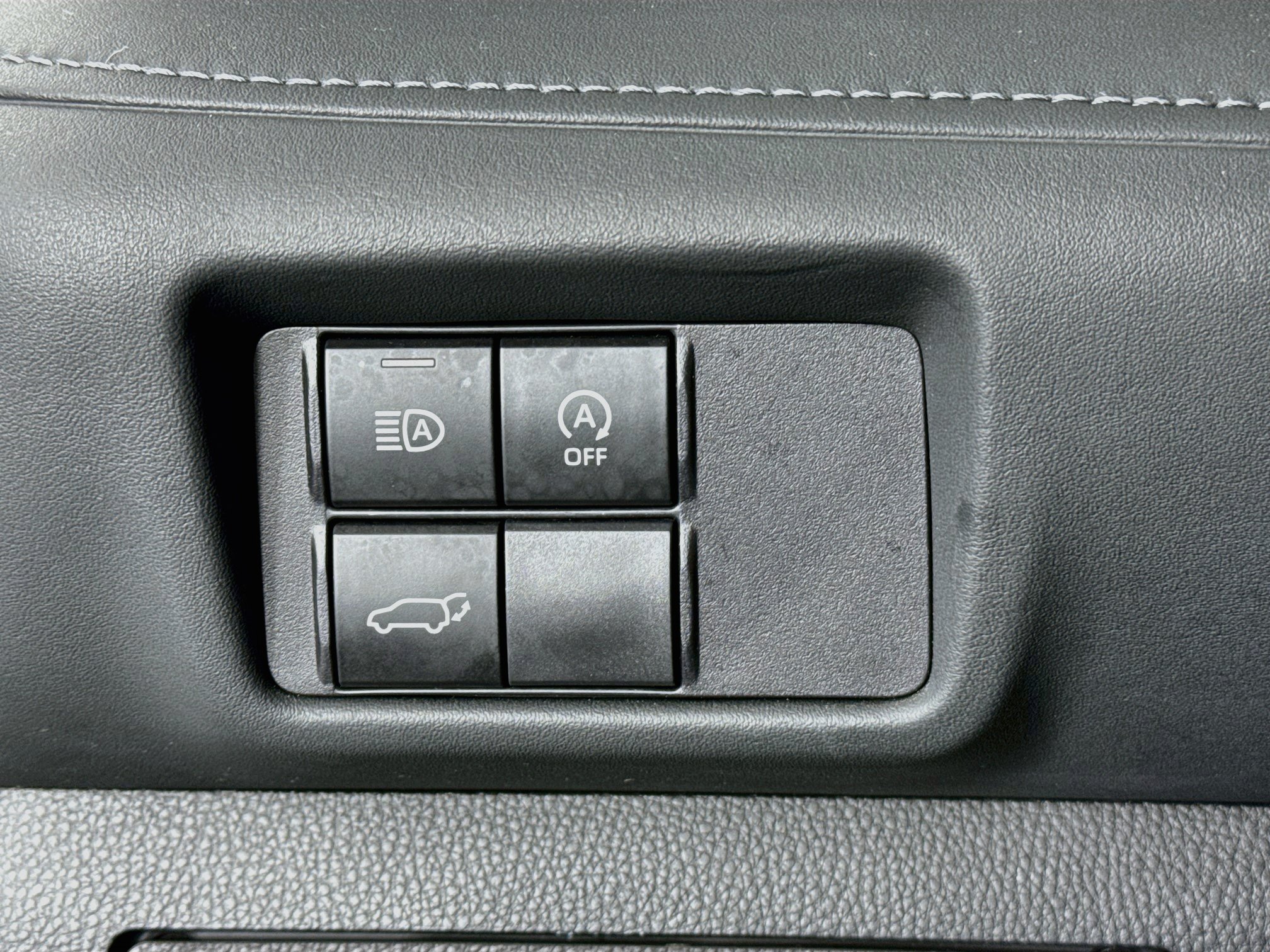 Certified 2025 Toyota Highlander XSE AWD/4WD image 10