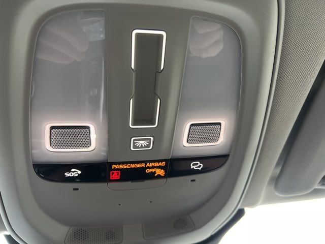 Used 2023 Volvo XC60 B5 Plus w/ Climate Package image 16