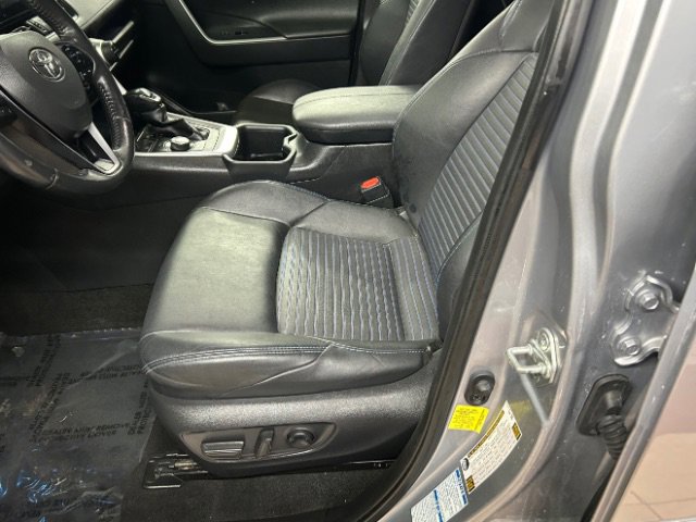Used 2022 Toyota RAV4 XSE w/ Protection Package (TMS) AWD/4WD image 8