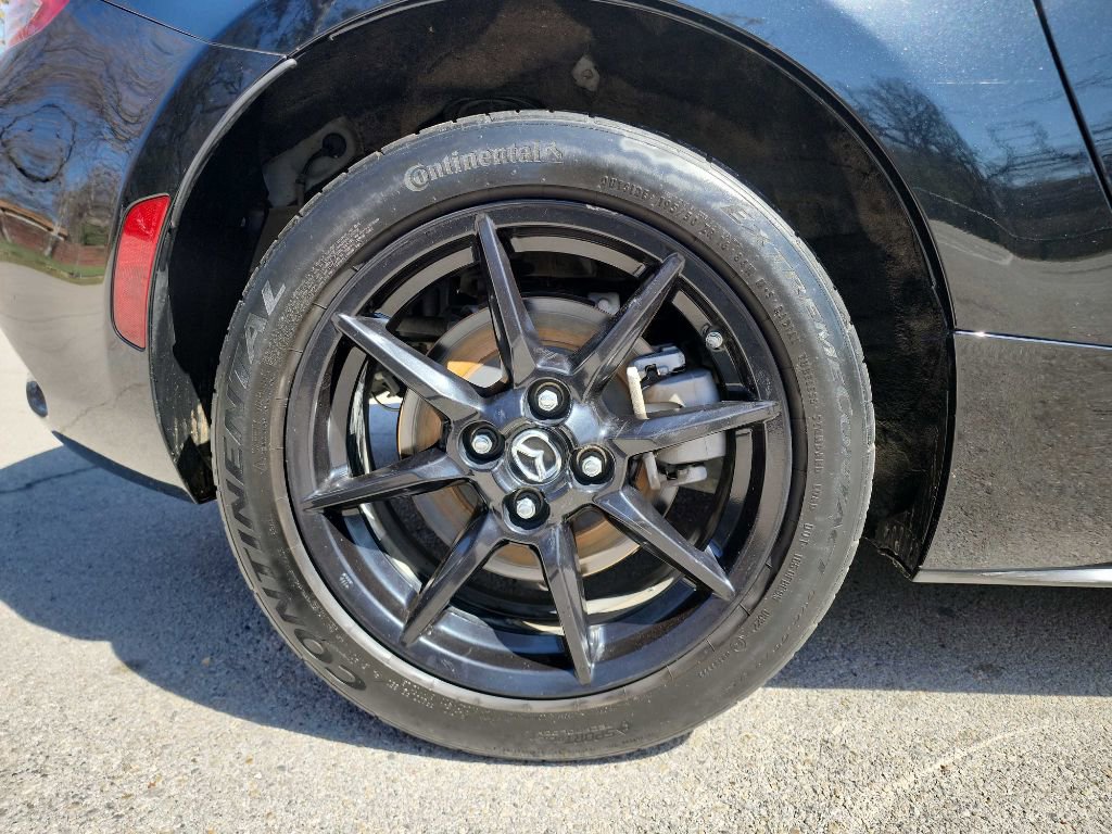 Used 2019 MAZDA MX-5 Miata Sport image 11