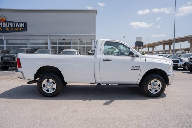 Used 2018 RAM 3500 Tradesman w/ Chrome Appearance Group AWD/4WD image 4