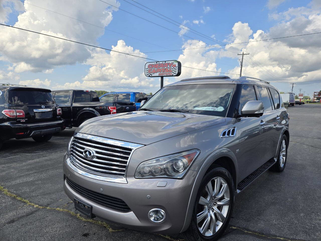Used 2014 INFINITI QX80 4WD w/ Deluxe Touring Package image 30